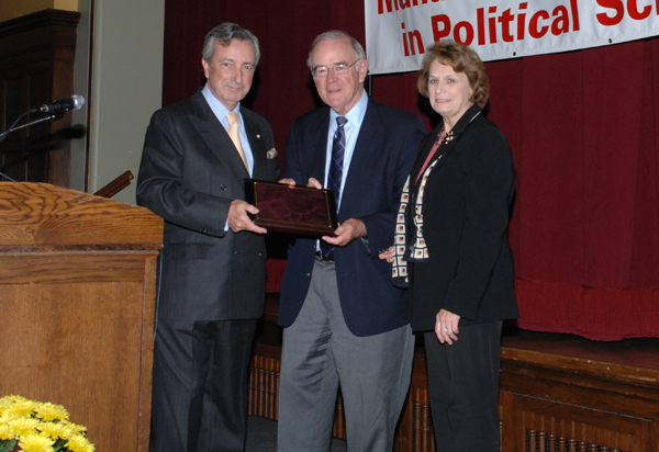 Jorge Dezcallar, left, with Charles and Kathleen Manatt.