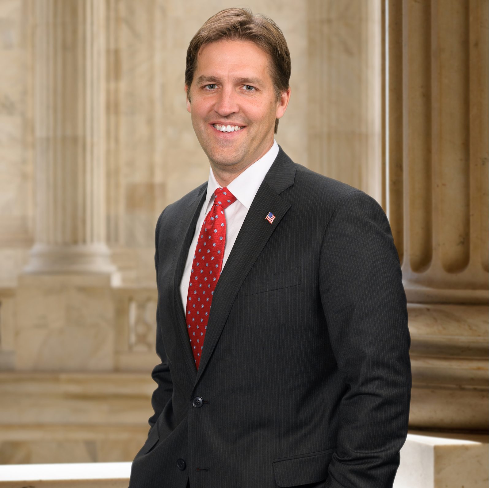 Portrait photo of Senator Ben Sasse in a suit.